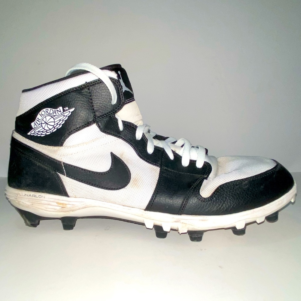 Men’s Football Cleats Size 14 Genuine Jordan 1s